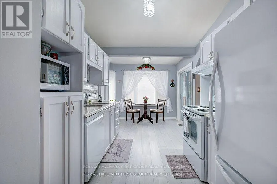 15 CATHERINE CRESCENT