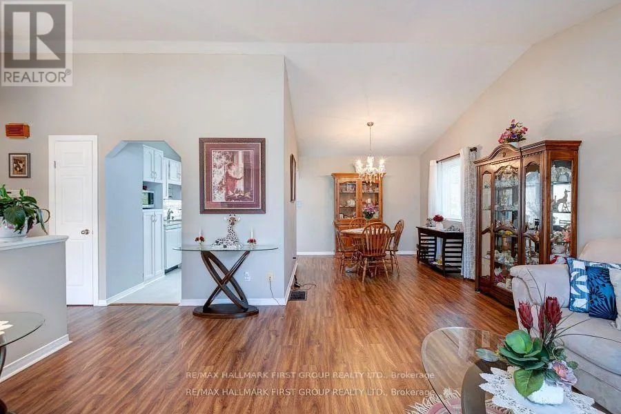 15 CATHERINE CRESCENT