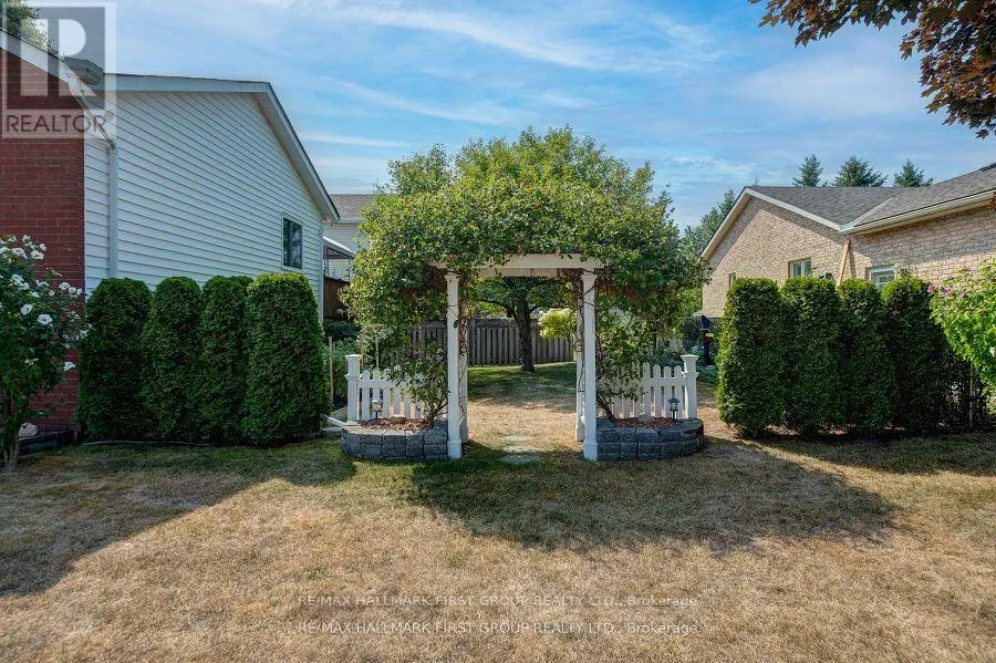 15 CATHERINE CRESCENT