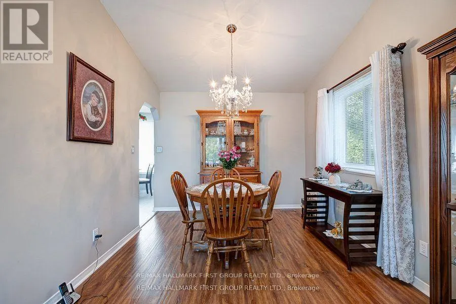 15 CATHERINE CRESCENT