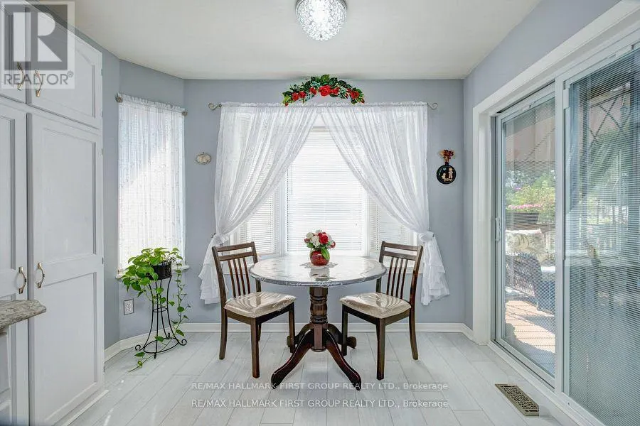 15 CATHERINE CRESCENT