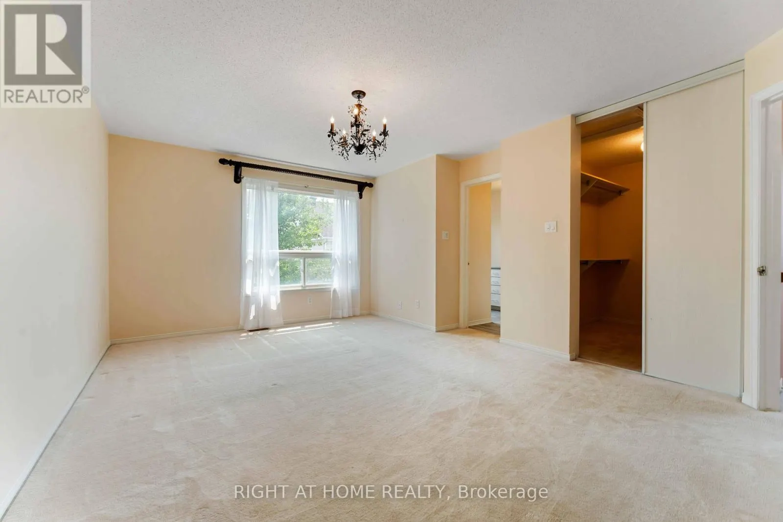 373 STONEWAY DRIVE