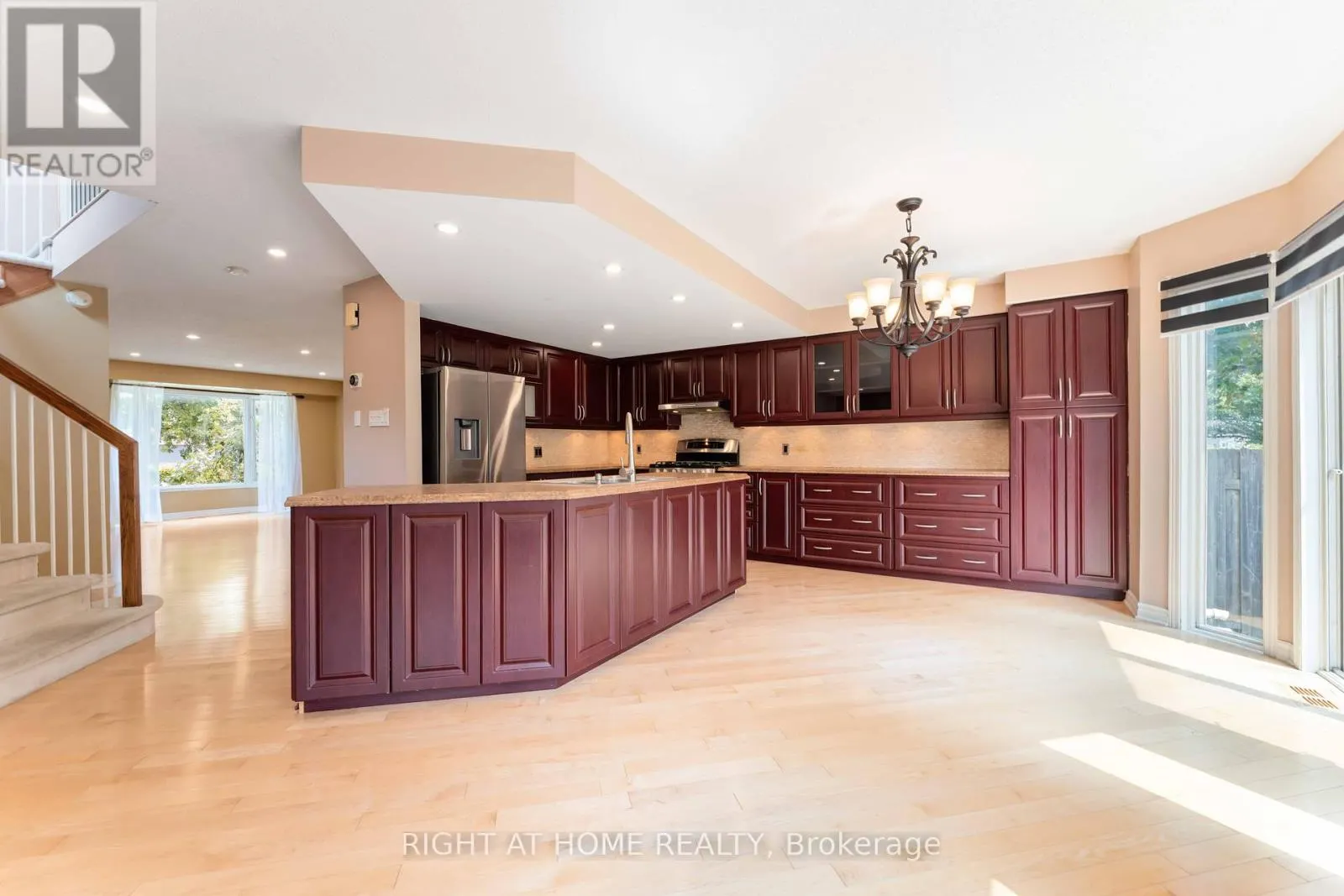 373 STONEWAY DRIVE