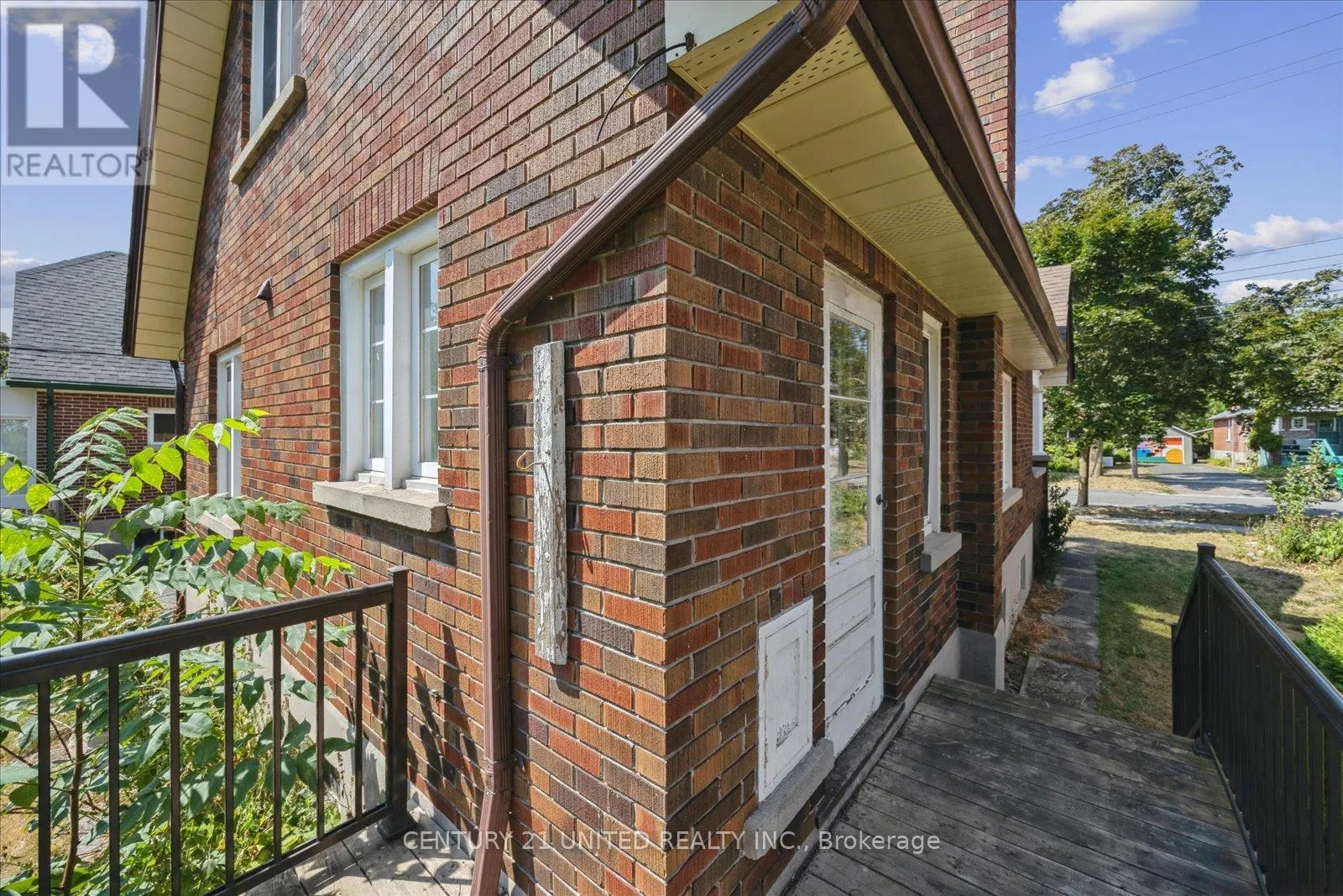 280 MARK STREET