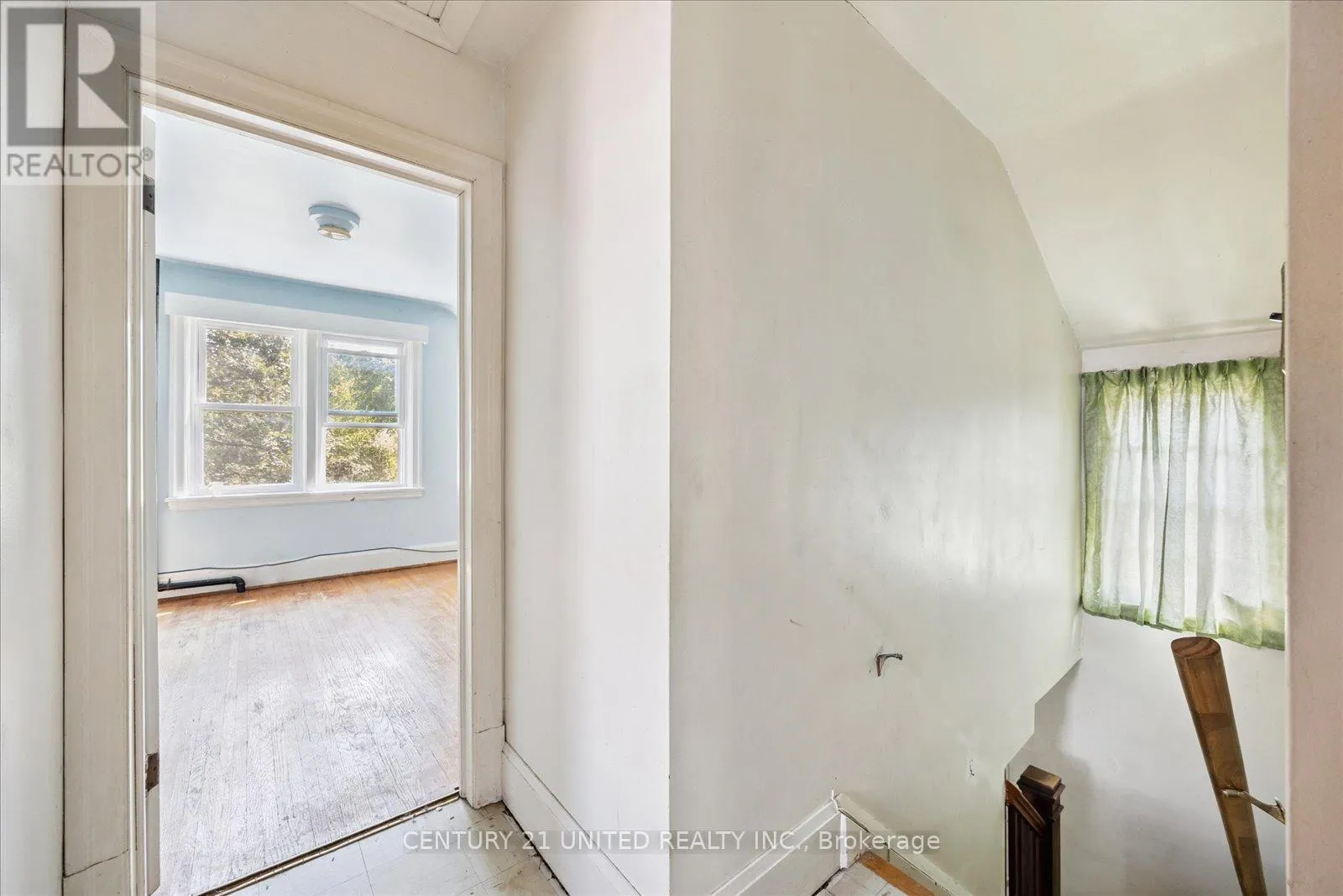 280 MARK STREET