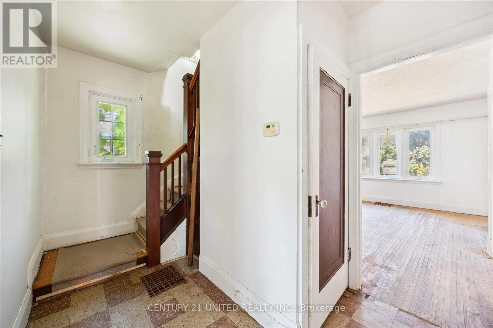 280 MARK STREET