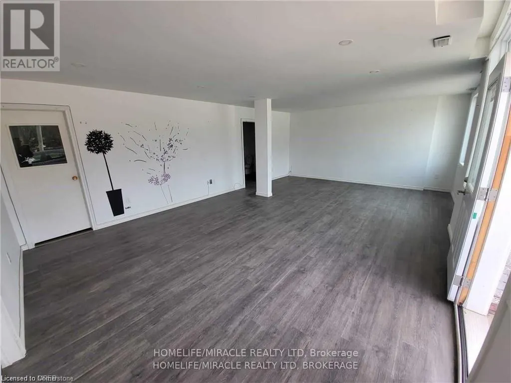 223 GARAFRAXA ST S