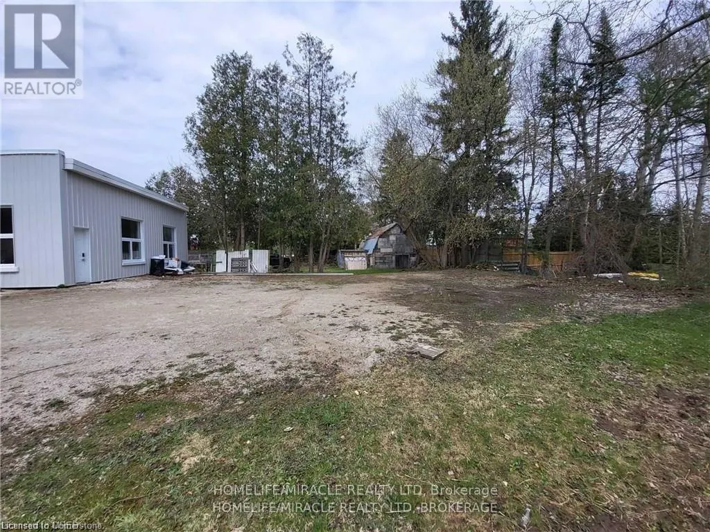 223 GARAFRAXA ST S