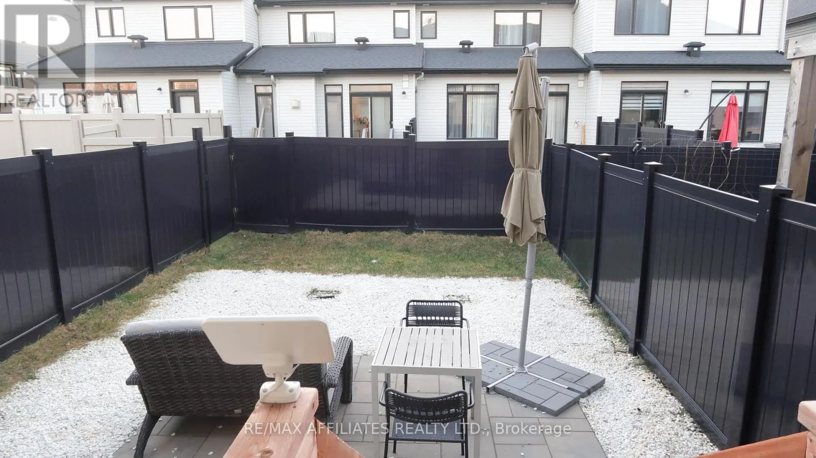 756 PUTNEY CRESCENT