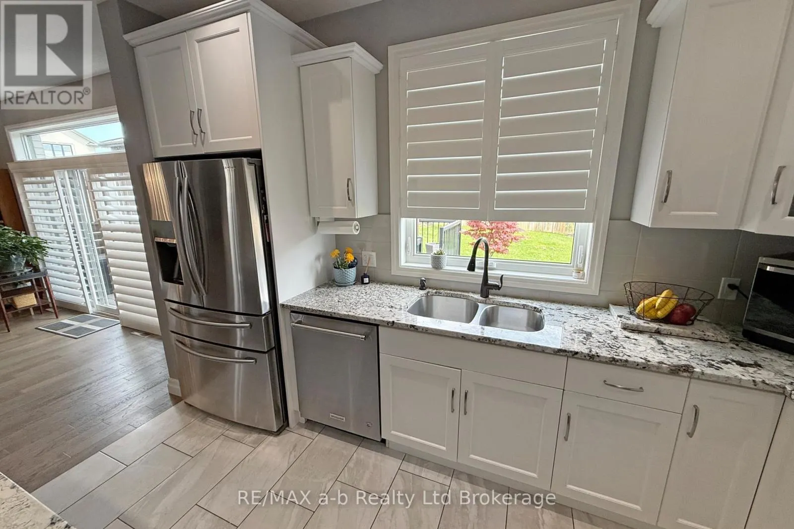 1236 ALBERNI ROAD