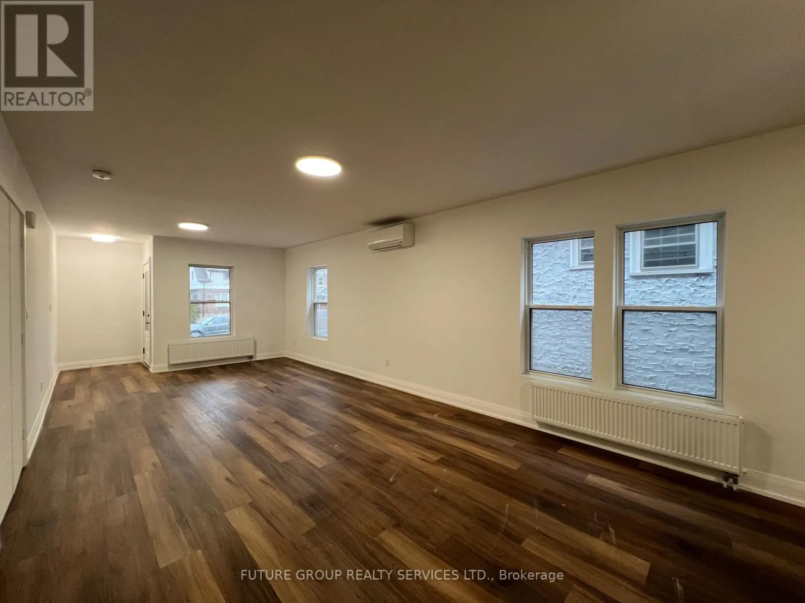 2 - 4876 SIMCOE STREET