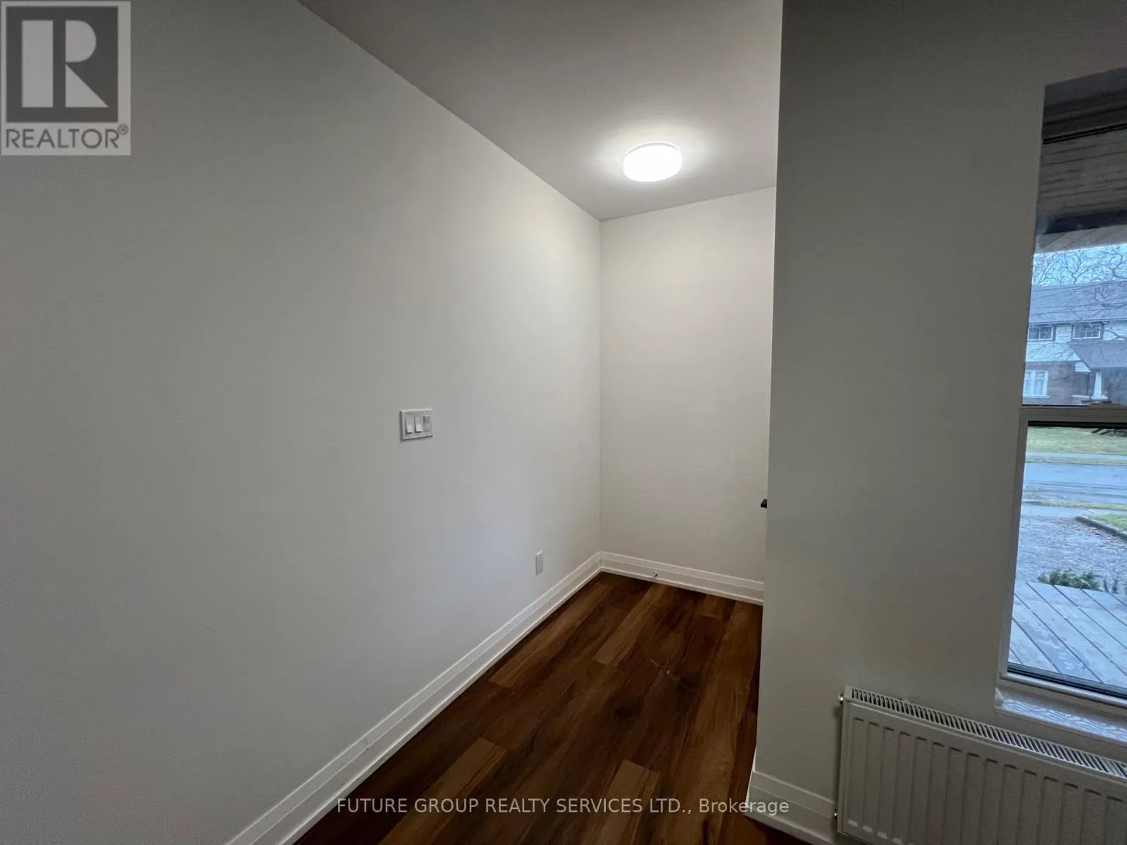 2 - 4876 SIMCOE STREET
