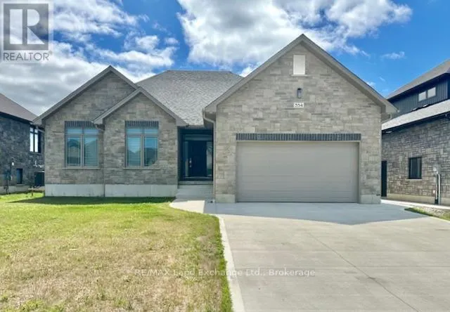 354 MCLEAN CRESCENT