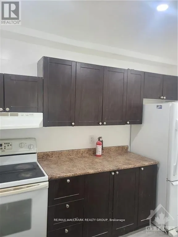 83 - 1420 RIDGEBROOK DRIVE W