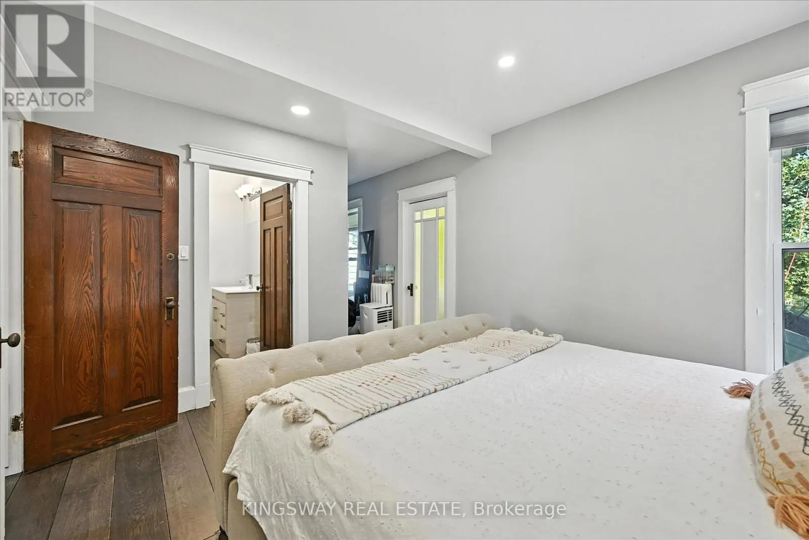 77 PROCTOR BOULEVARD