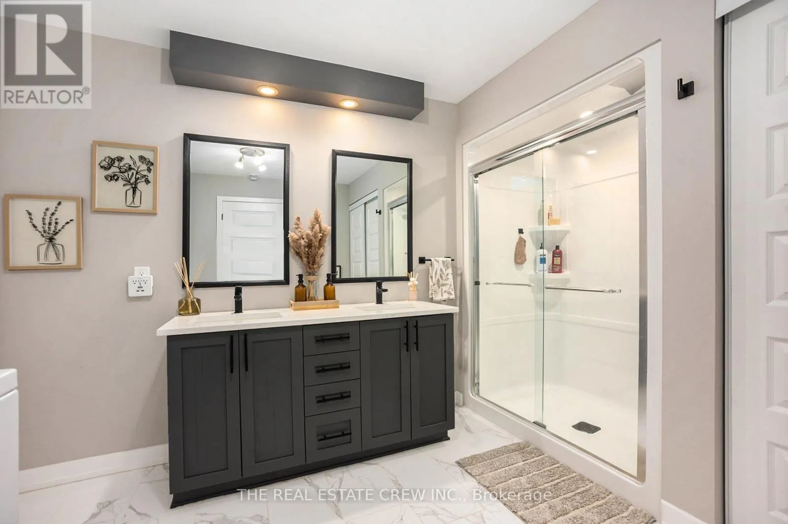 203 - 83 ST MORITZ TRAIL N