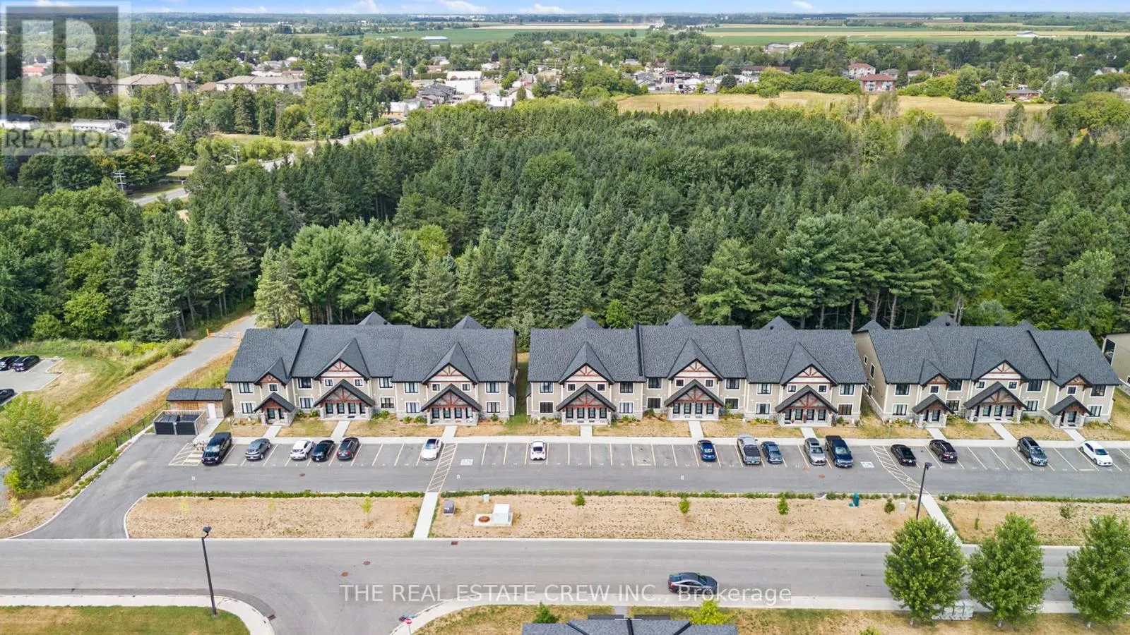 203 - 83 ST MORITZ TRAIL N