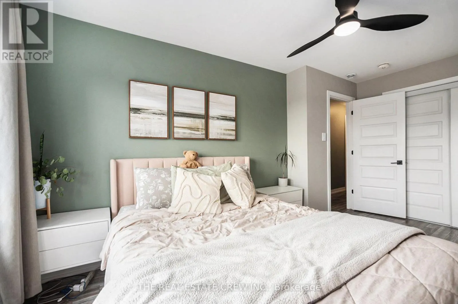 203 - 83 ST MORITZ TRAIL N