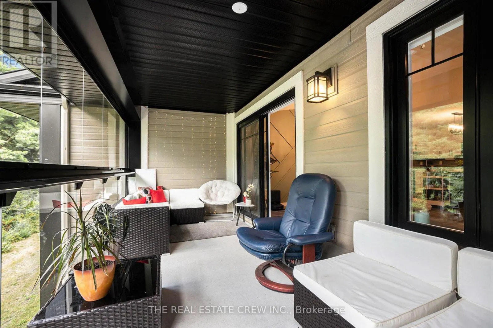 203 - 83 ST MORITZ TRAIL N