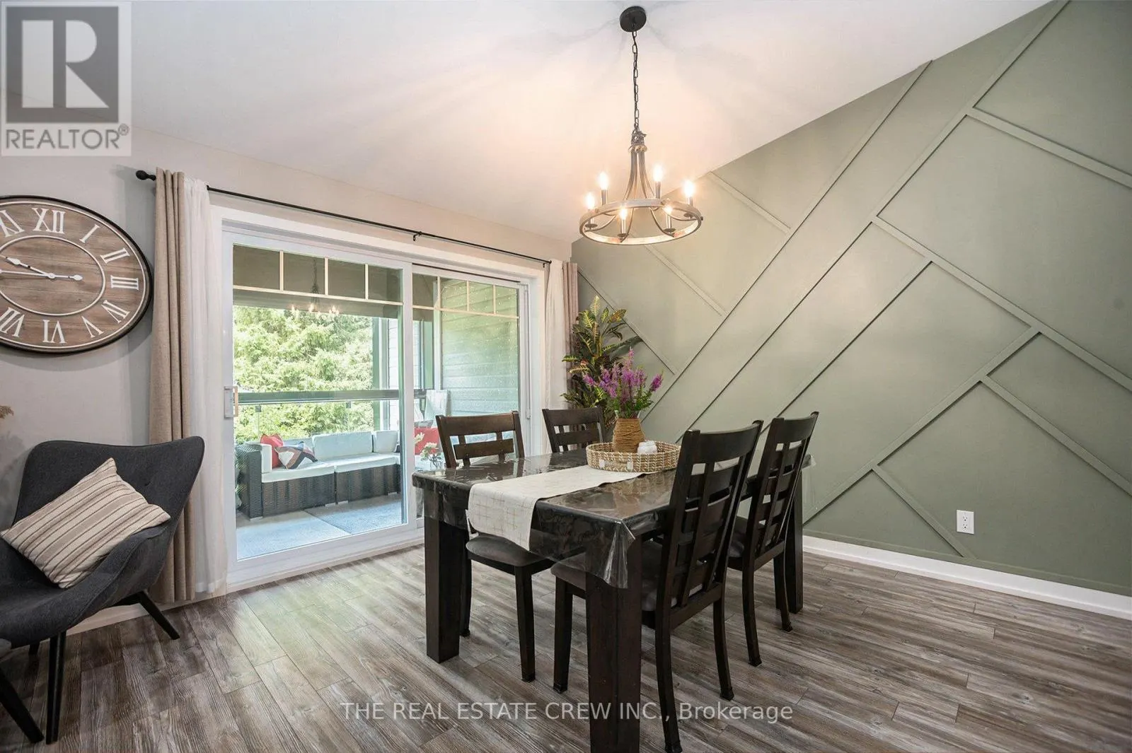 203 - 83 ST MORITZ TRAIL N