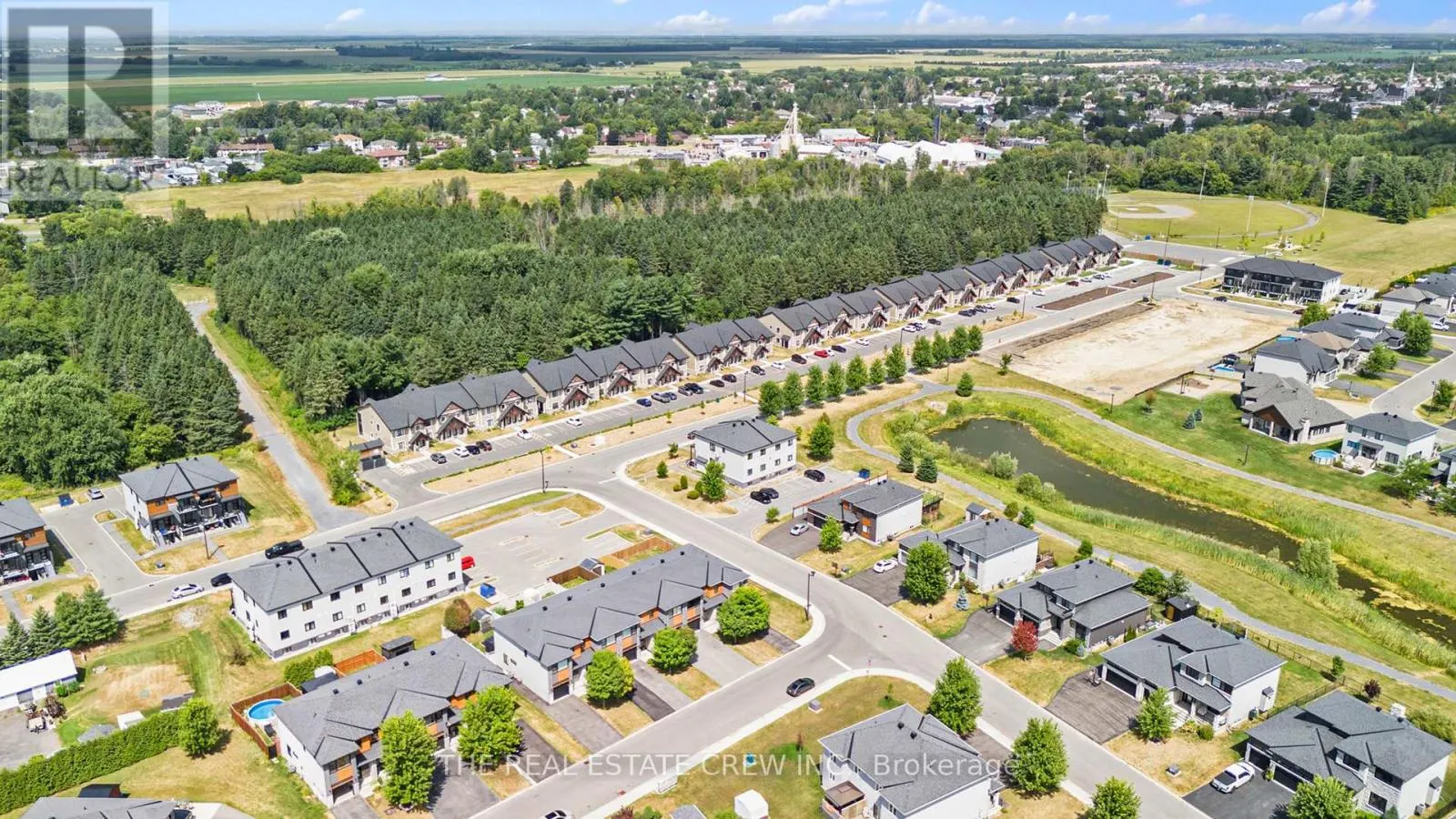 203 - 83 ST MORITZ TRAIL N