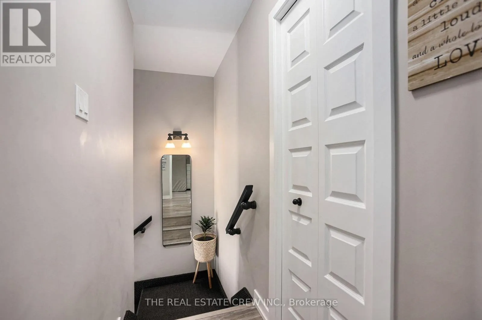 203 - 83 ST MORITZ TRAIL N