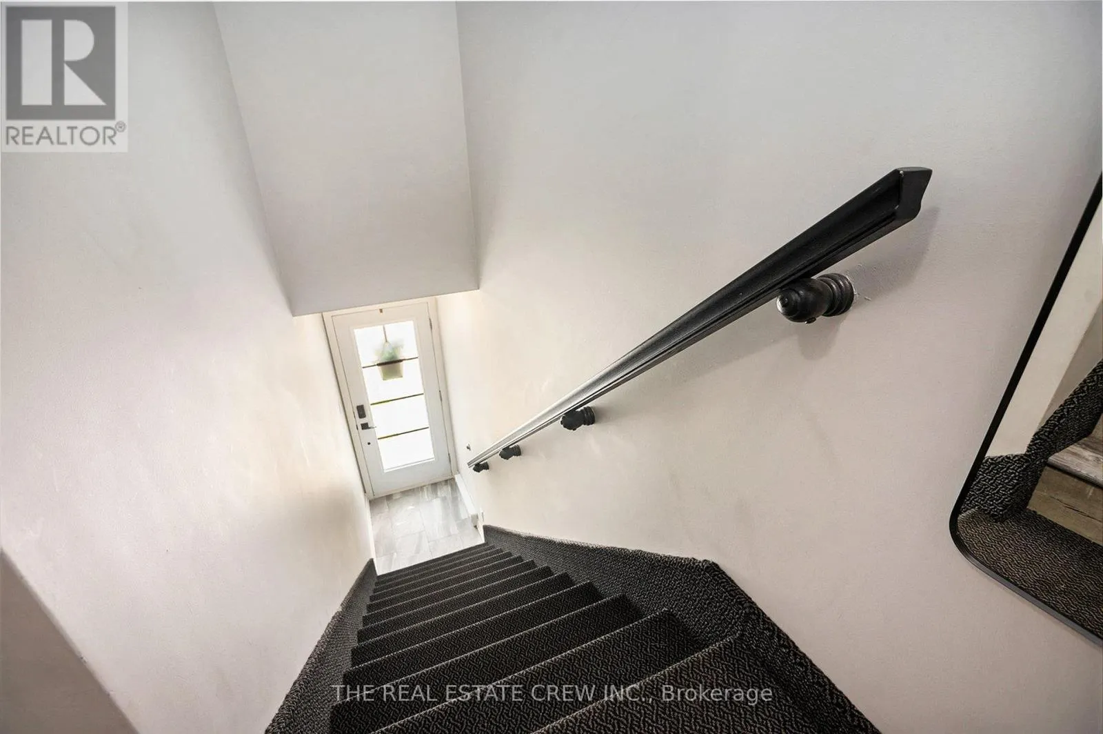 203 - 83 ST MORITZ TRAIL N