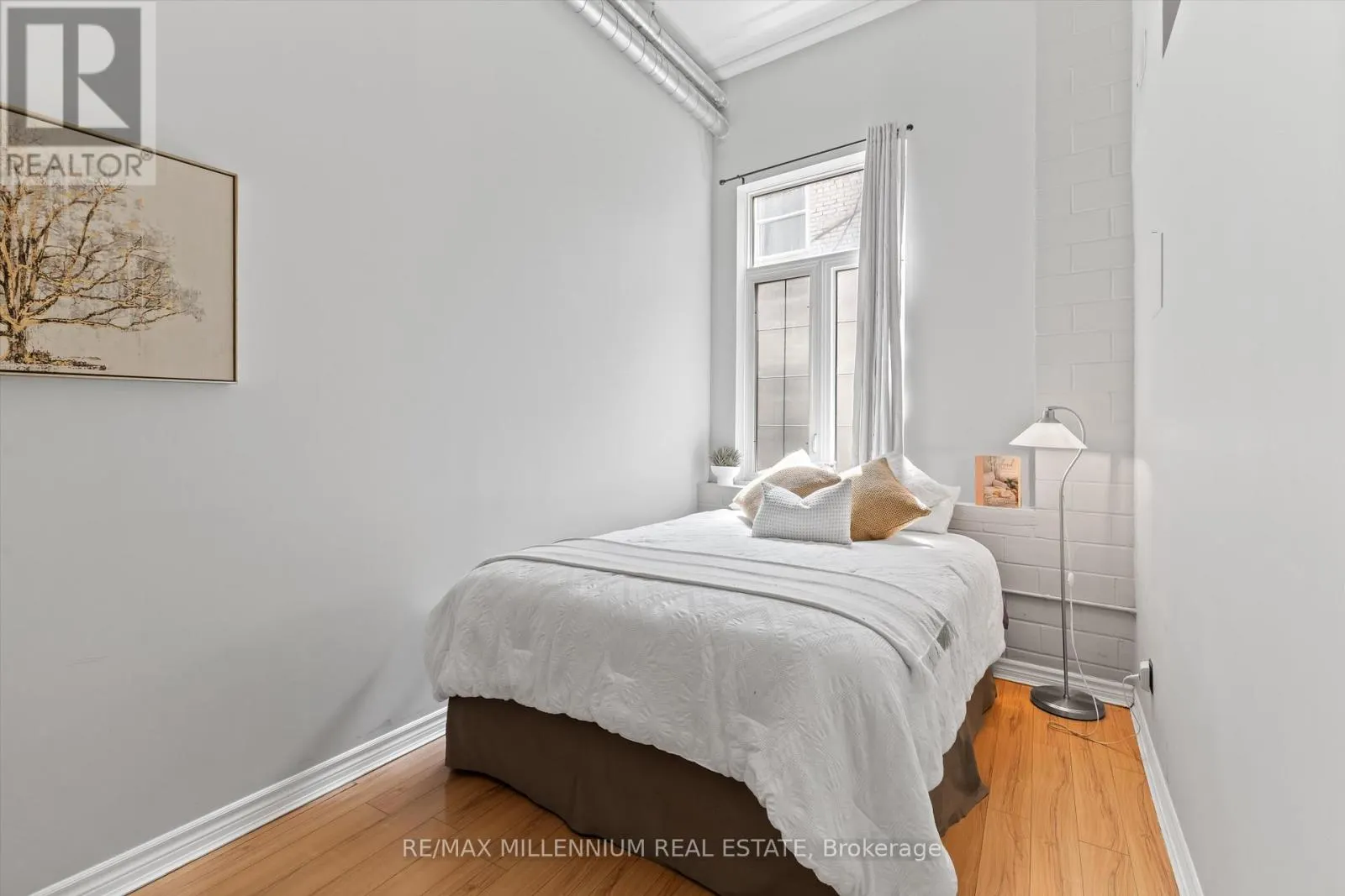 212 - 80 KING WILLIAM STREET