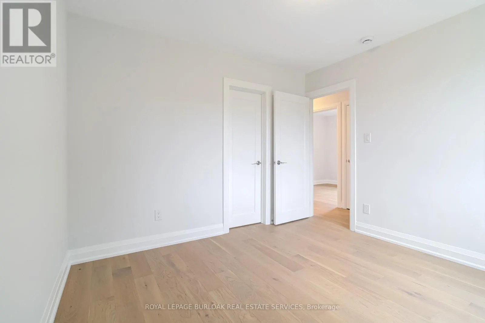 63 FERNWOOD CRESCENT