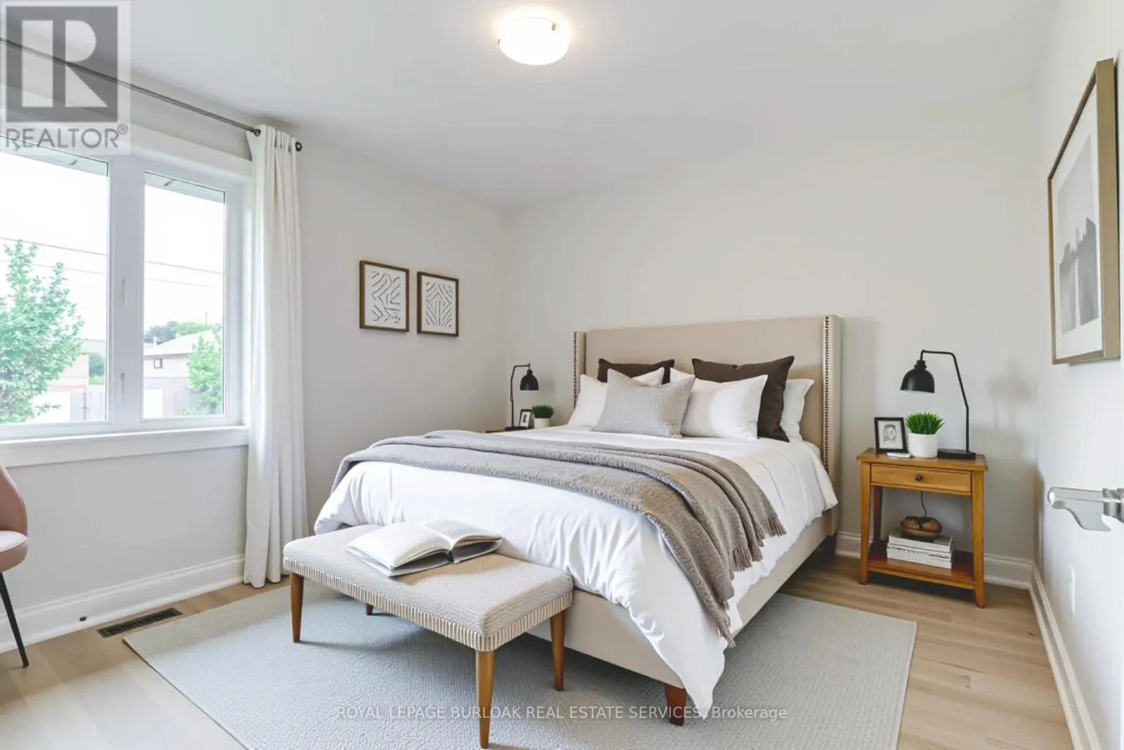 63 FERNWOOD CRESCENT