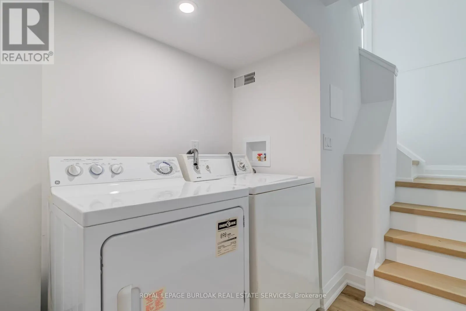 63 FERNWOOD CRESCENT