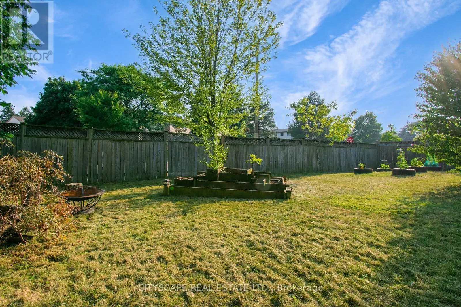 99 BERRISFIELD CRESCENT