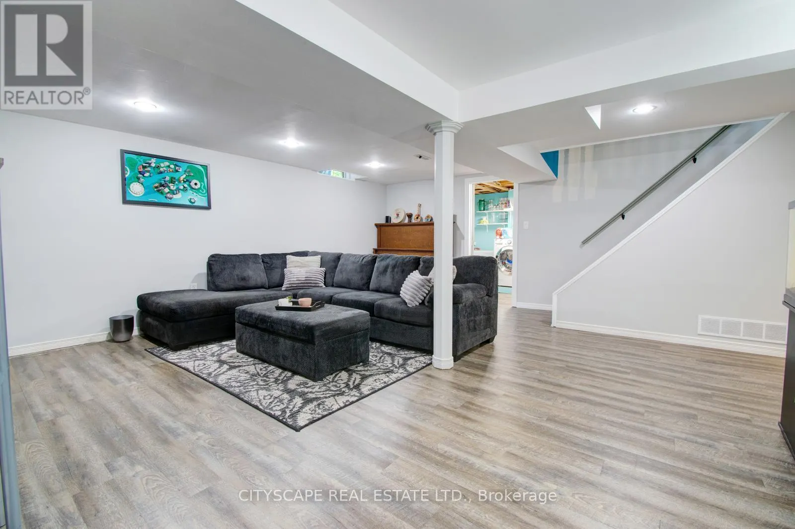 99 BERRISFIELD CRESCENT