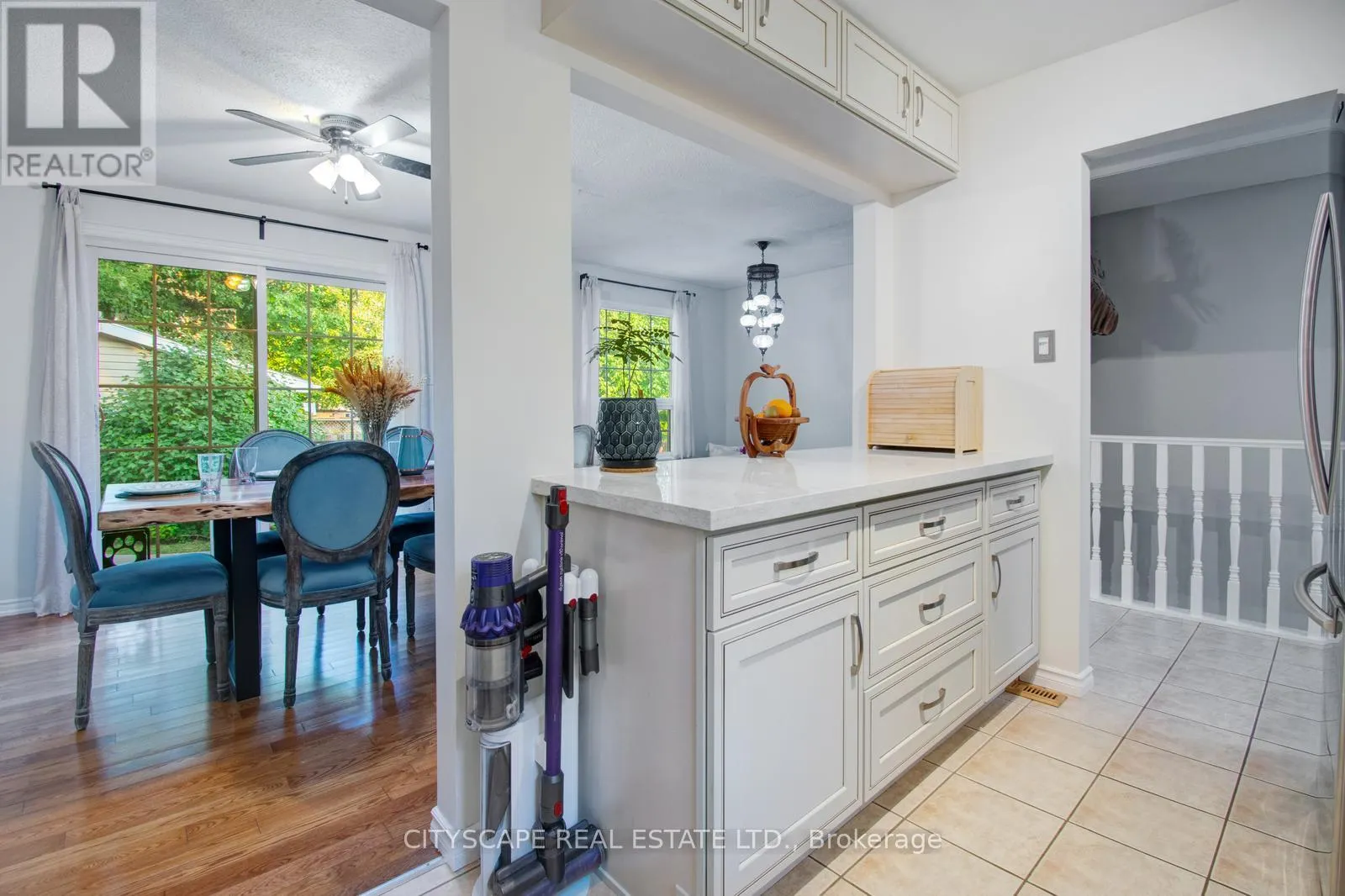99 BERRISFIELD CRESCENT