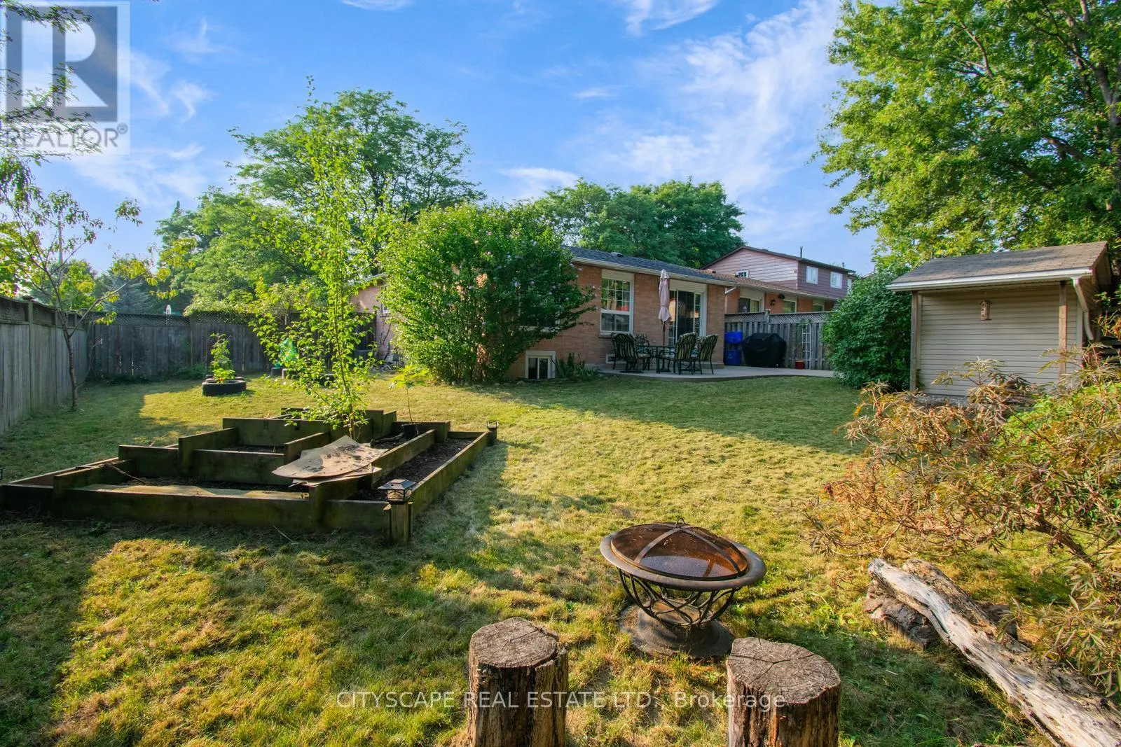 99 BERRISFIELD CRESCENT