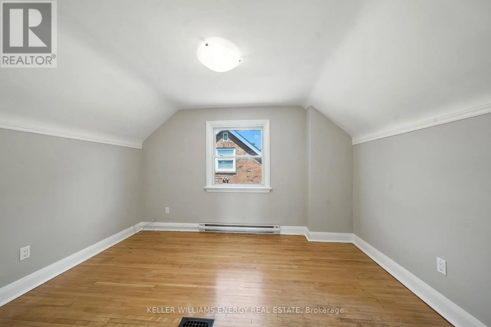 738 SNELGROVE ROAD