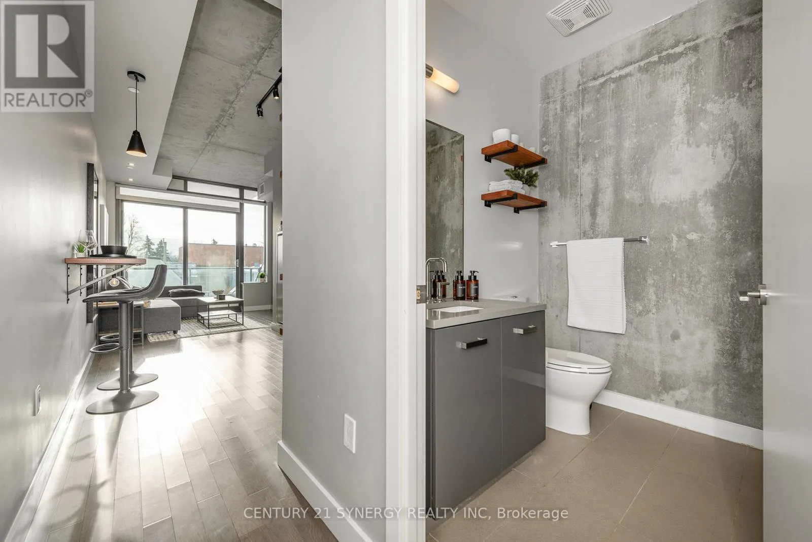 405 - 224 LYON STREET N