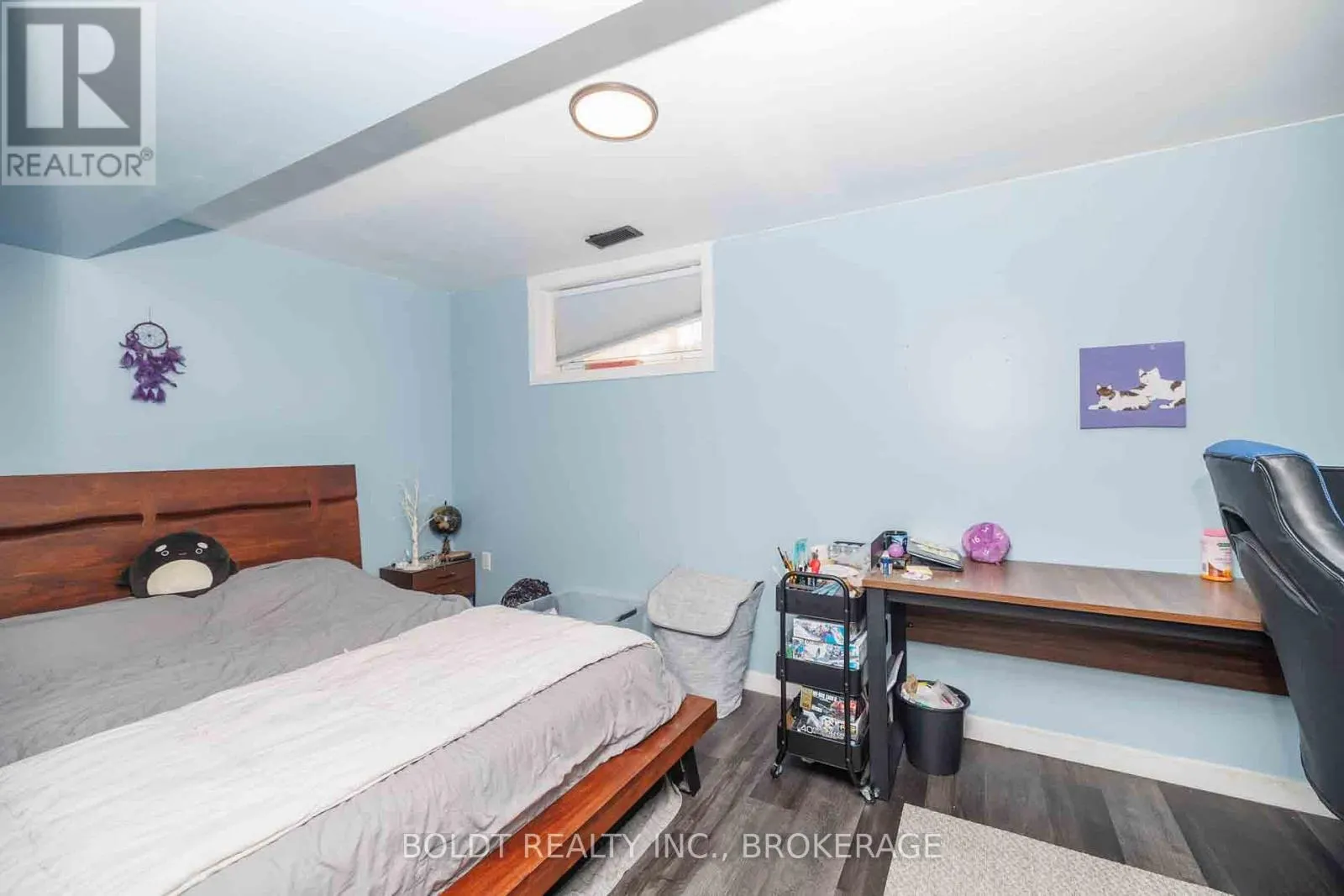 10 1/2 METCALFE STREET