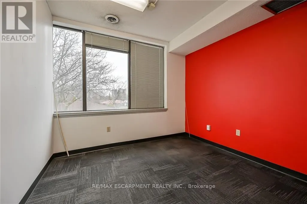 54 CENTENNIAL PARKWAY N