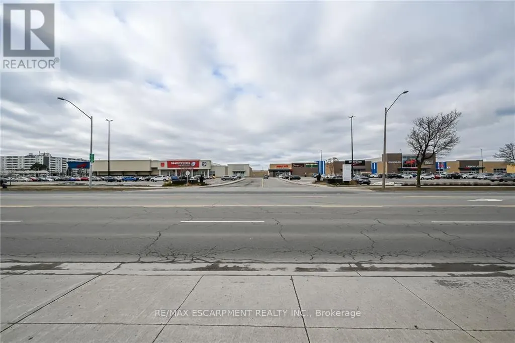 54 CENTENNIAL PARKWAY N