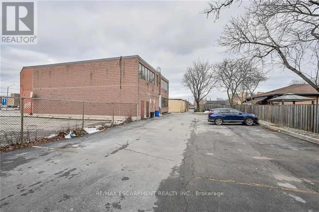 54 CENTENNIAL PARKWAY N