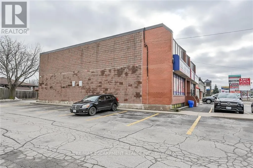 54 CENTENNIAL PARKWAY N