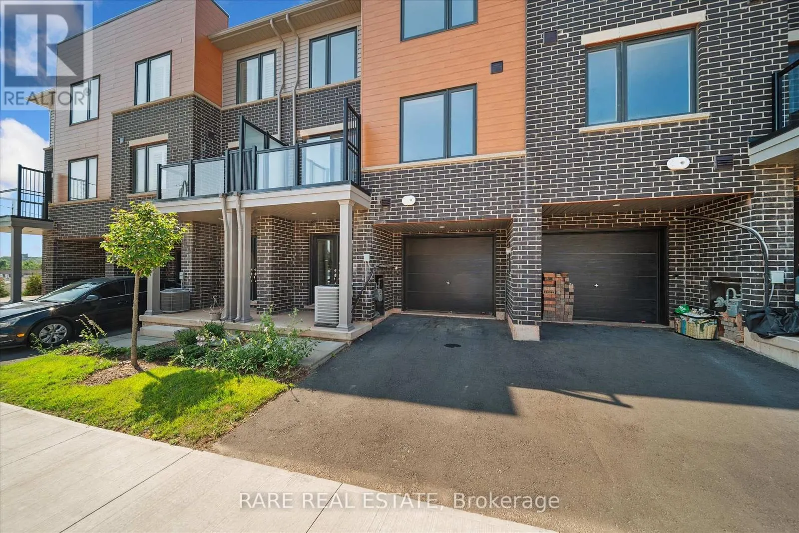 112 DRYDEN LANE