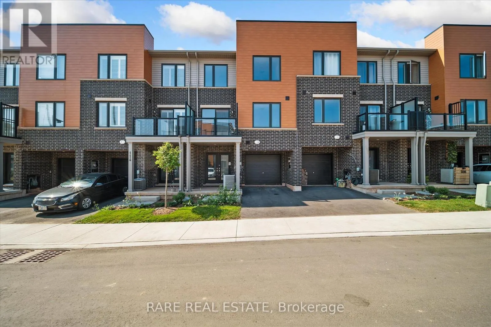 112 DRYDEN LANE