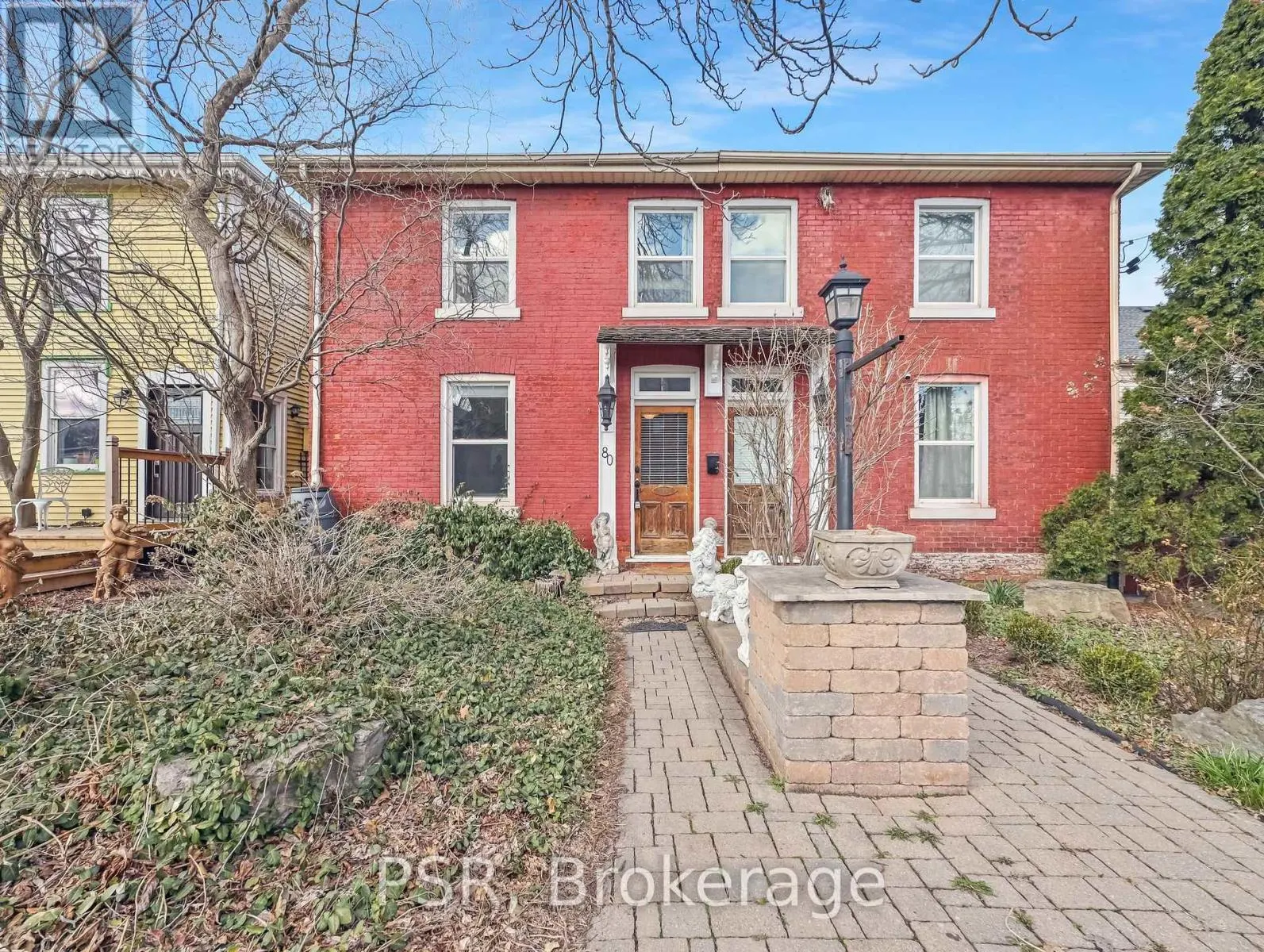 80 FERRIE STREET W