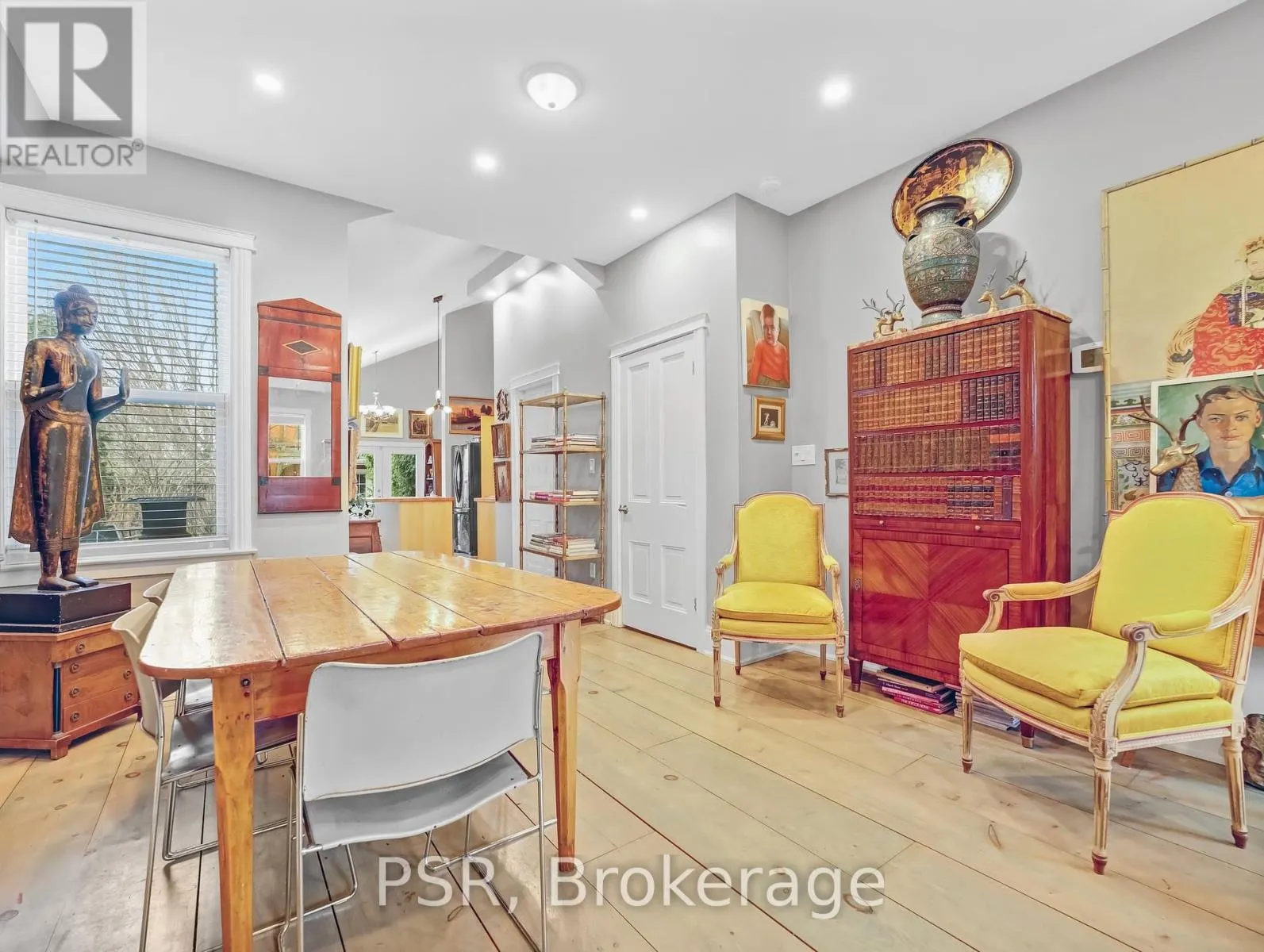 80 FERRIE STREET W