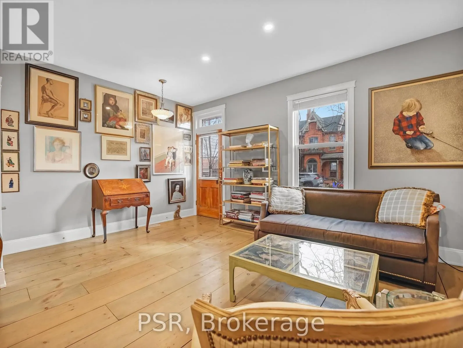 80 FERRIE STREET W
