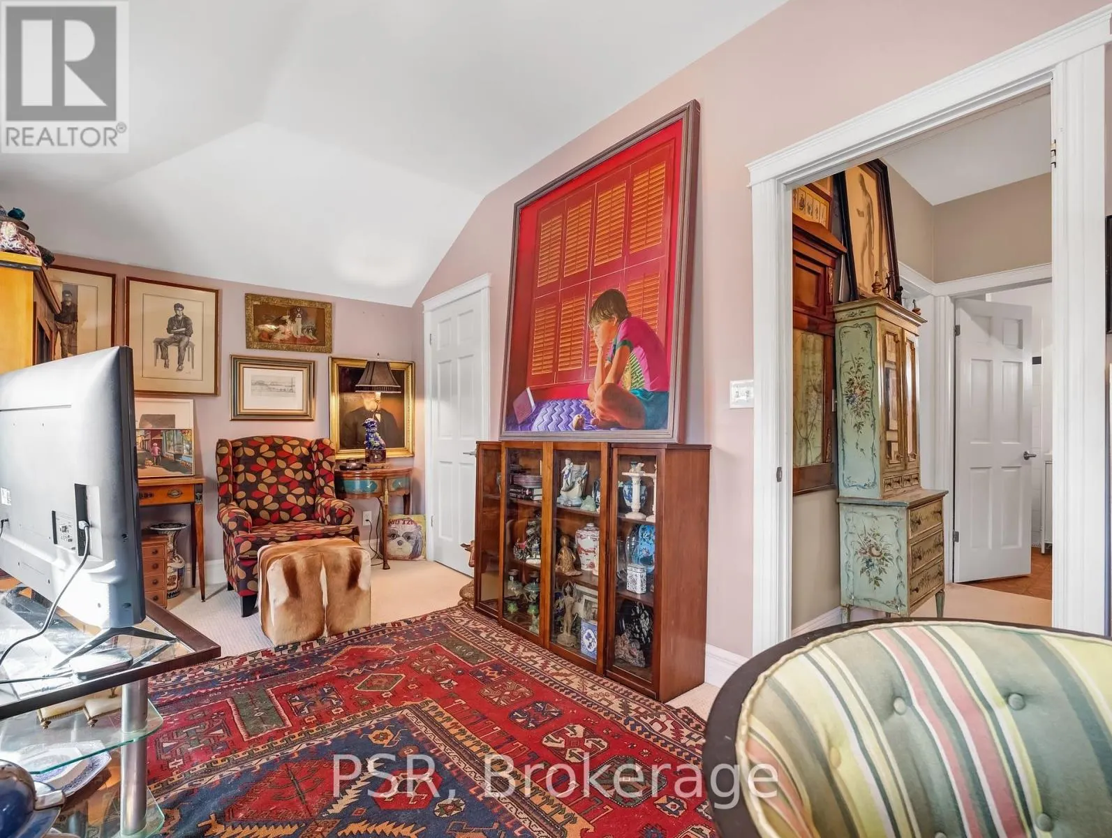 80 FERRIE STREET W