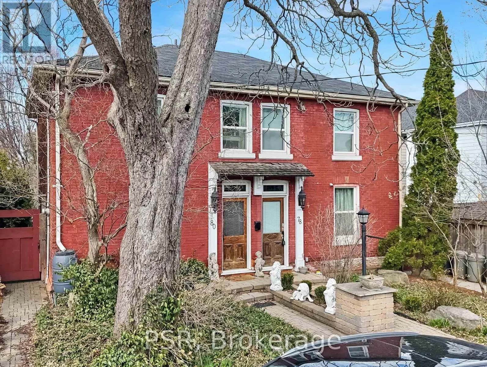 80 FERRIE STREET W