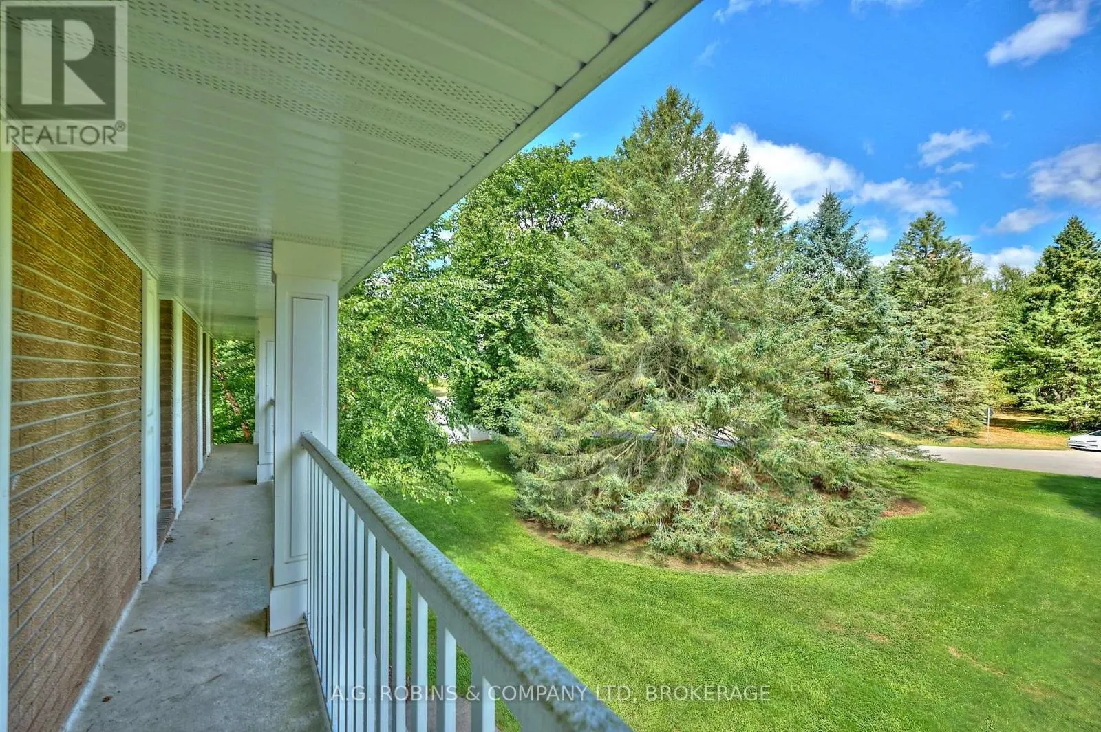 9 TERRACE HEIGHTS COURT